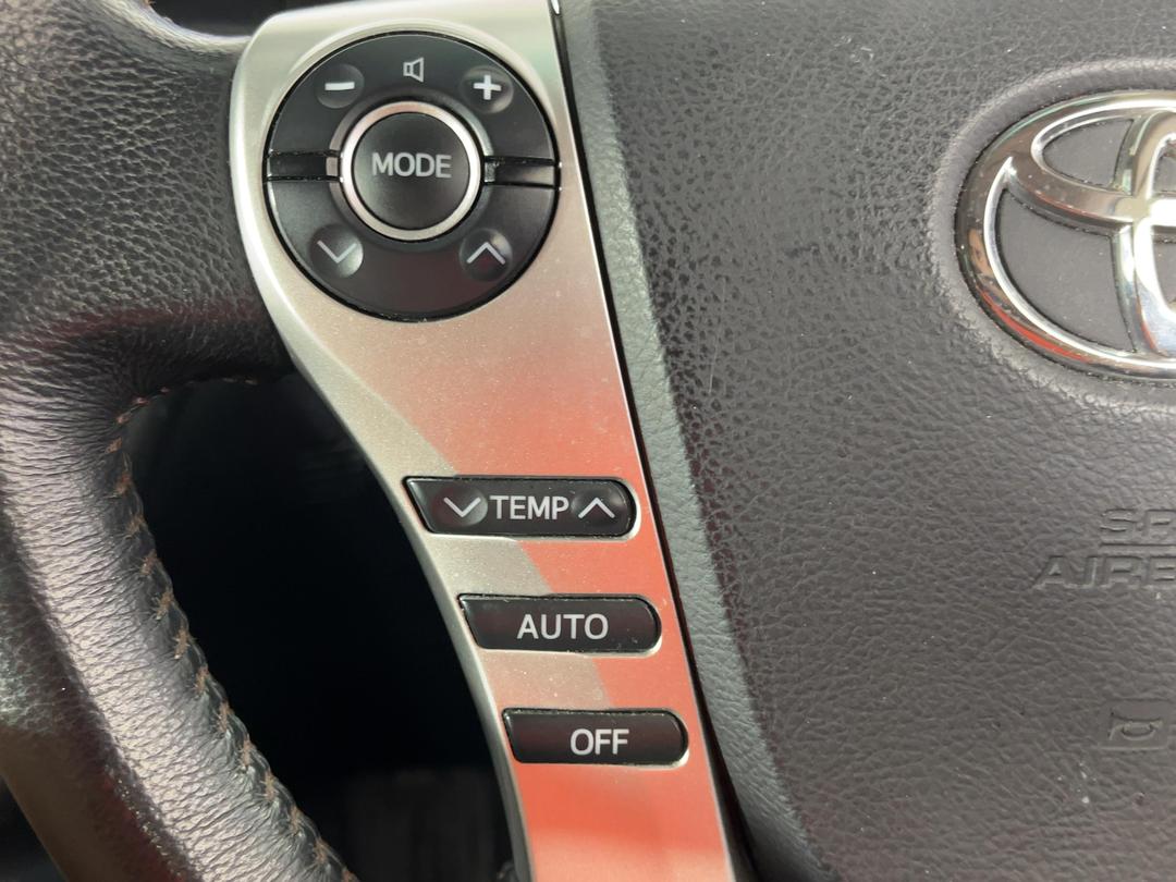 Photo '24' of Toyota SAI