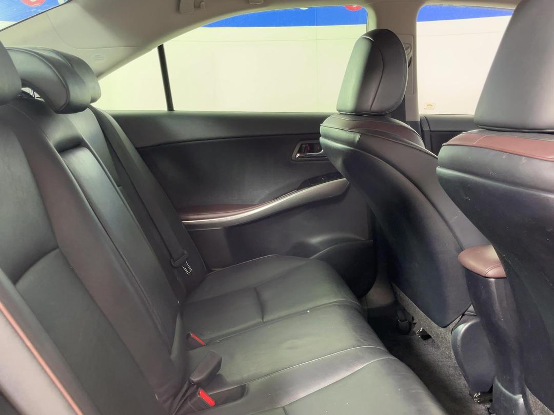 Photo '20' of Toyota SAI