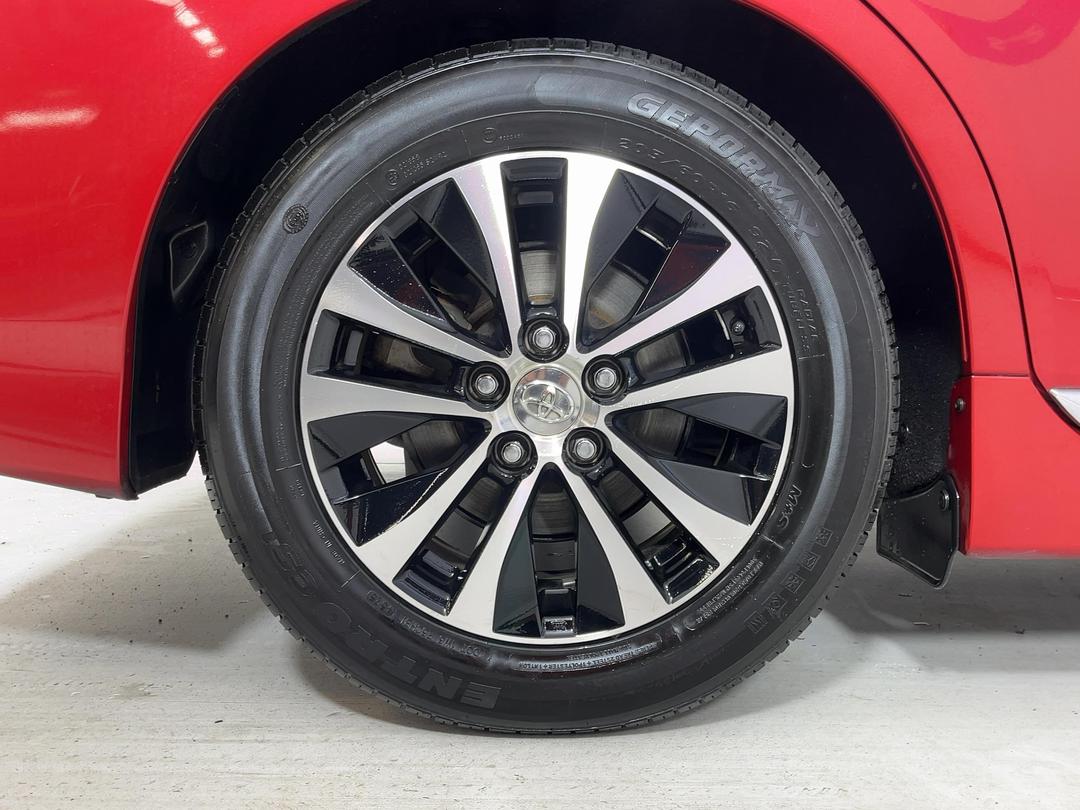 Photo '12' of Toyota SAI
