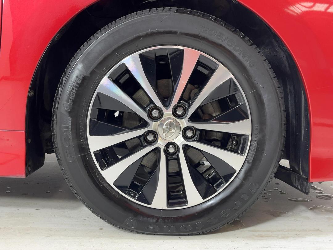 Photo '9' of Toyota SAI