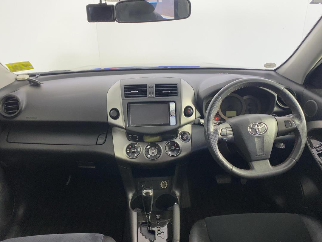 Photo '17' of Toyota Vanguard