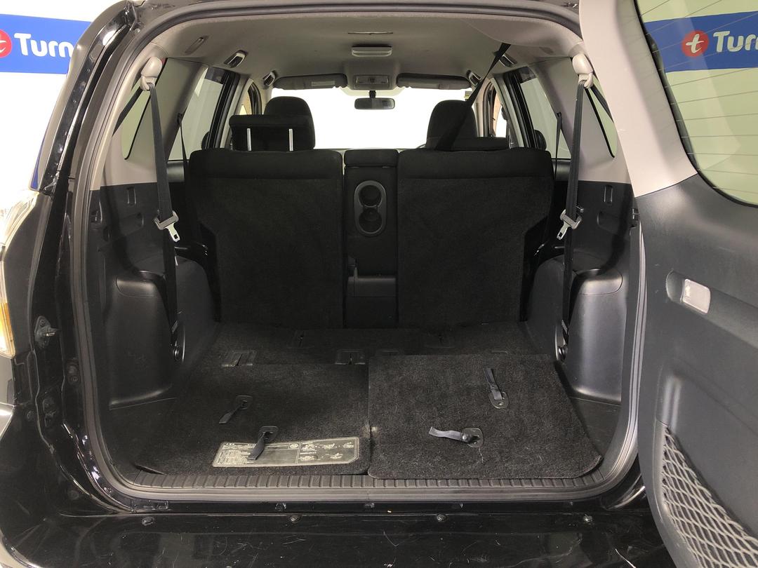 Photo '14' of Toyota Vanguard