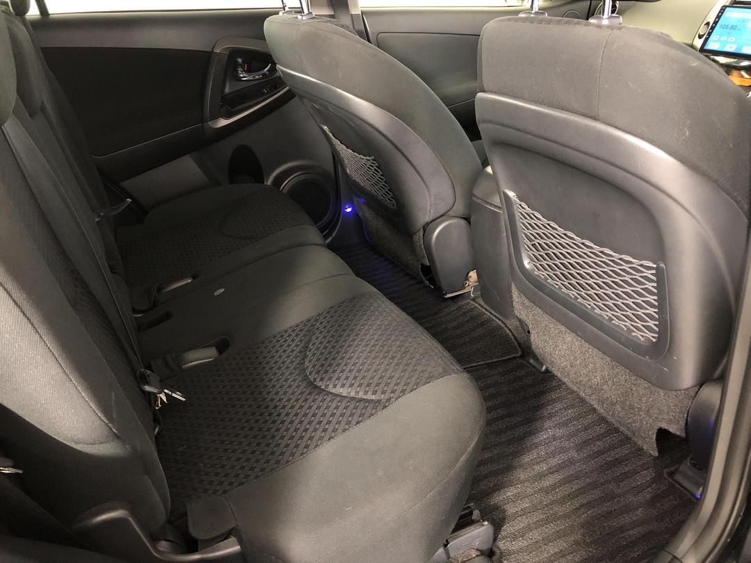 Photo '20' of Toyota Vanguard