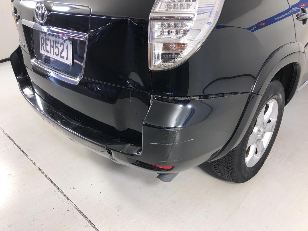 Photo '26' of Toyota Vanguard