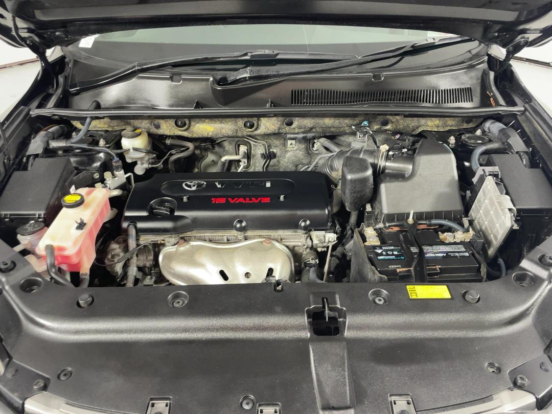 Photo '13' of Toyota Vanguard