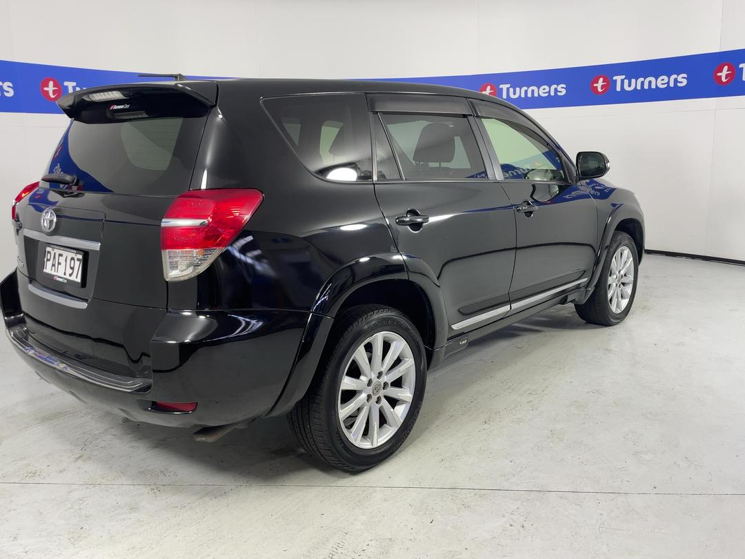 Photo '7' of Toyota Vanguard