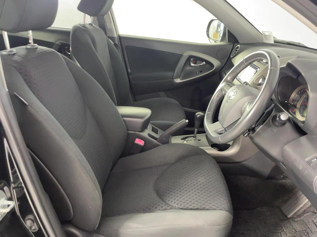 Photo '16' of Toyota Vanguard