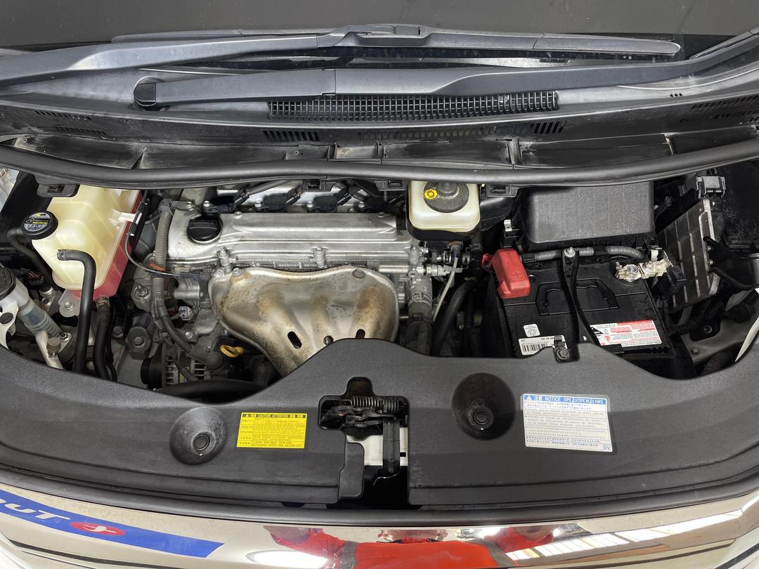 Photo '13' of Toyota Vellfire