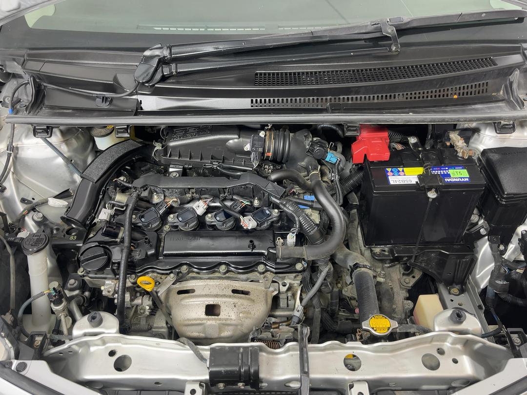 Photo '13' of Toyota Vitz