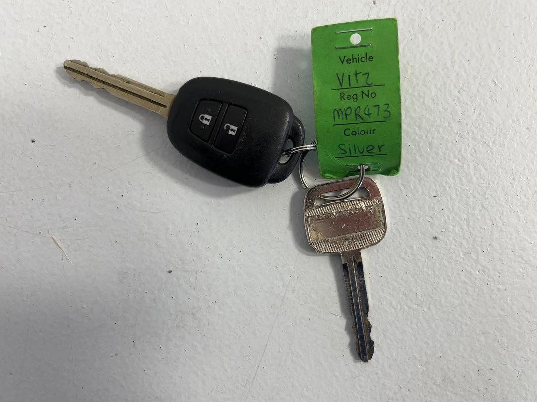 Photo '22' of Toyota Vitz