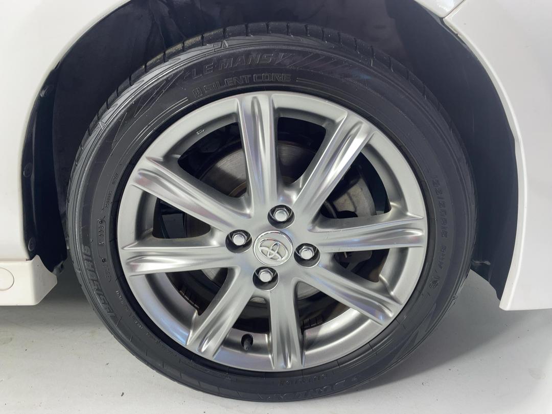 Photo '9' of Toyota Vitz