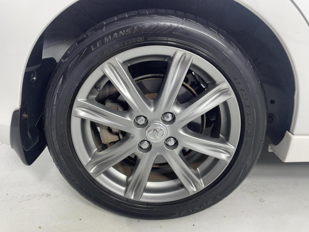 Photo '12' of Toyota Vitz