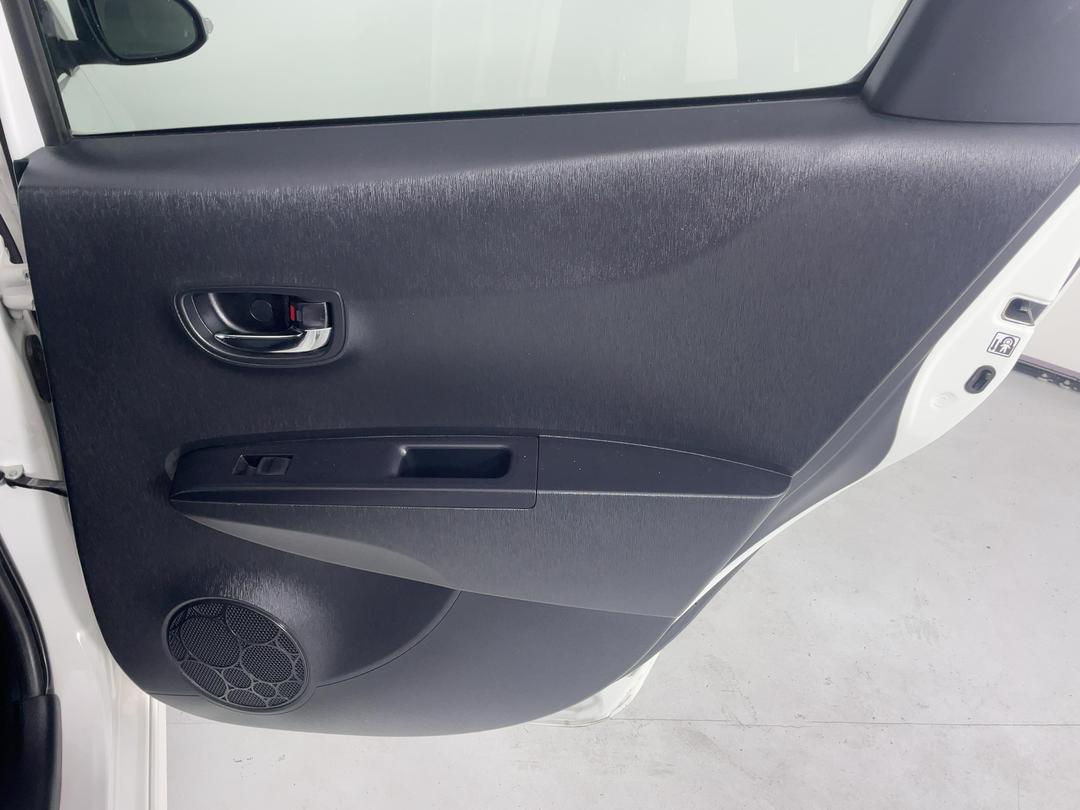 Photo '19' of Toyota Vitz