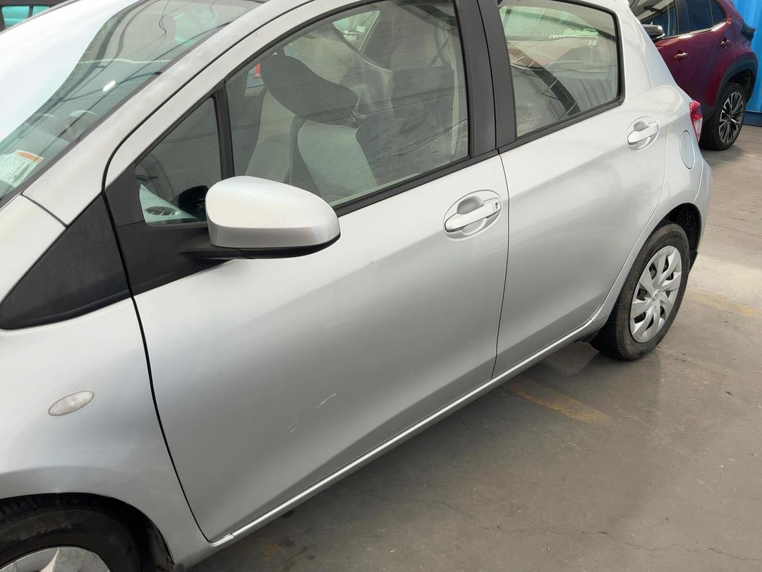 Photo '9' of Toyota Yaris YR Photo '9' of Toyota Yaris YR