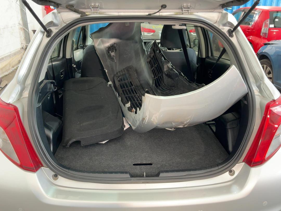 Photo '15' of Toyota Yaris YR Photo '15' of Toyota Yaris YR