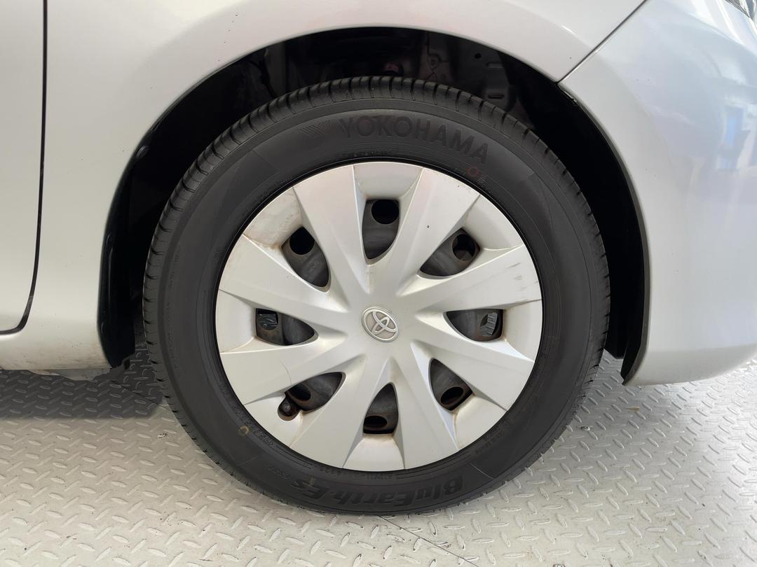 Photo '9' of Toyota Yaris