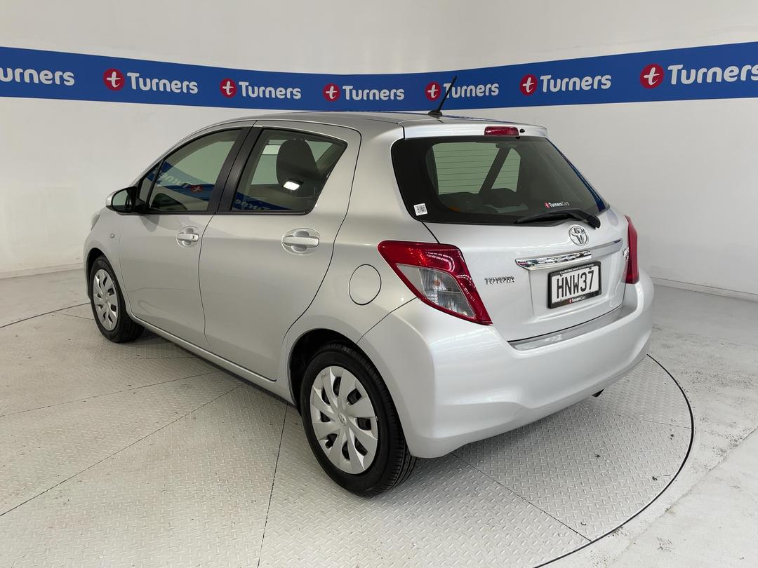 Photo '5' of Toyota Yaris