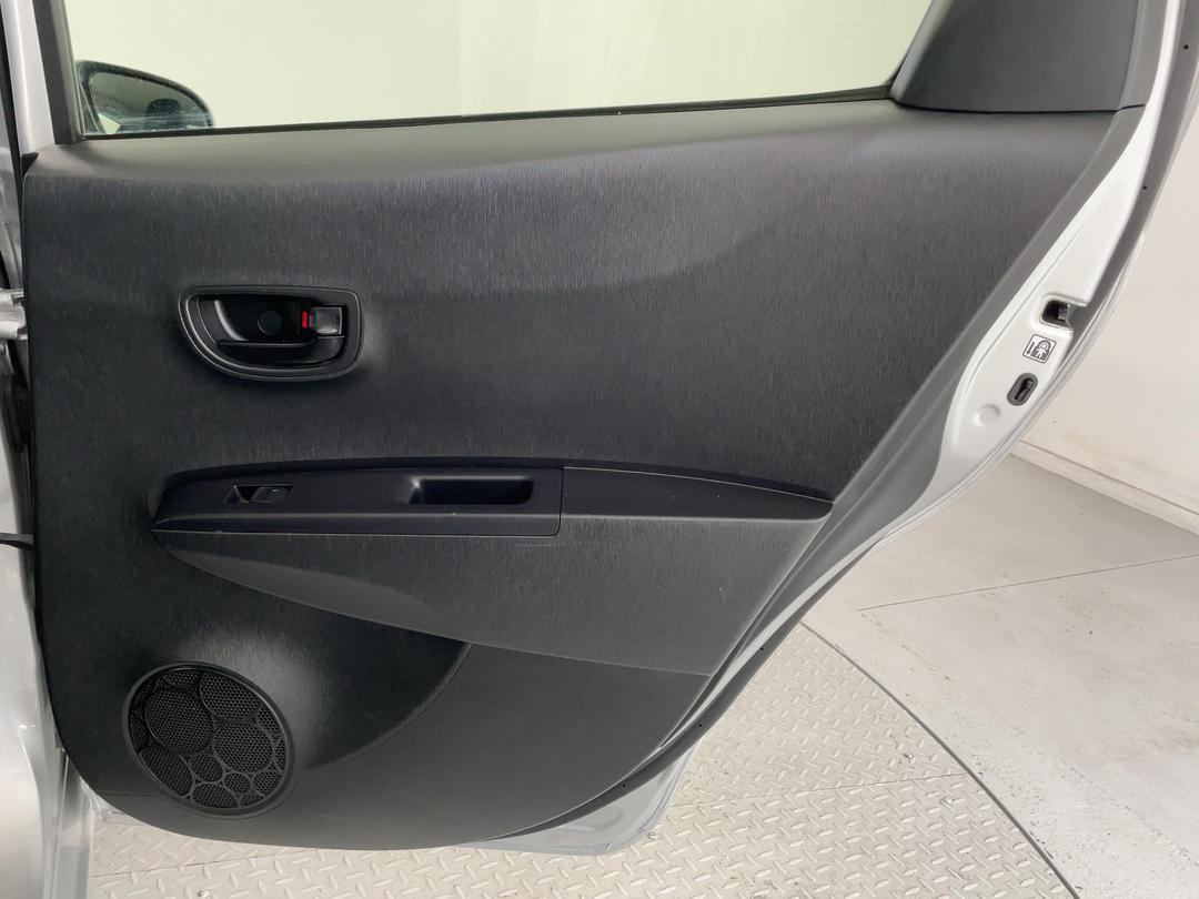 Photo '19' of Toyota Yaris