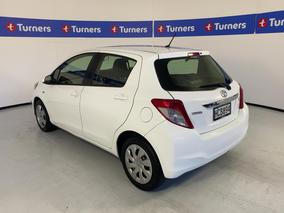 Photo '5' of Toyota Yaris