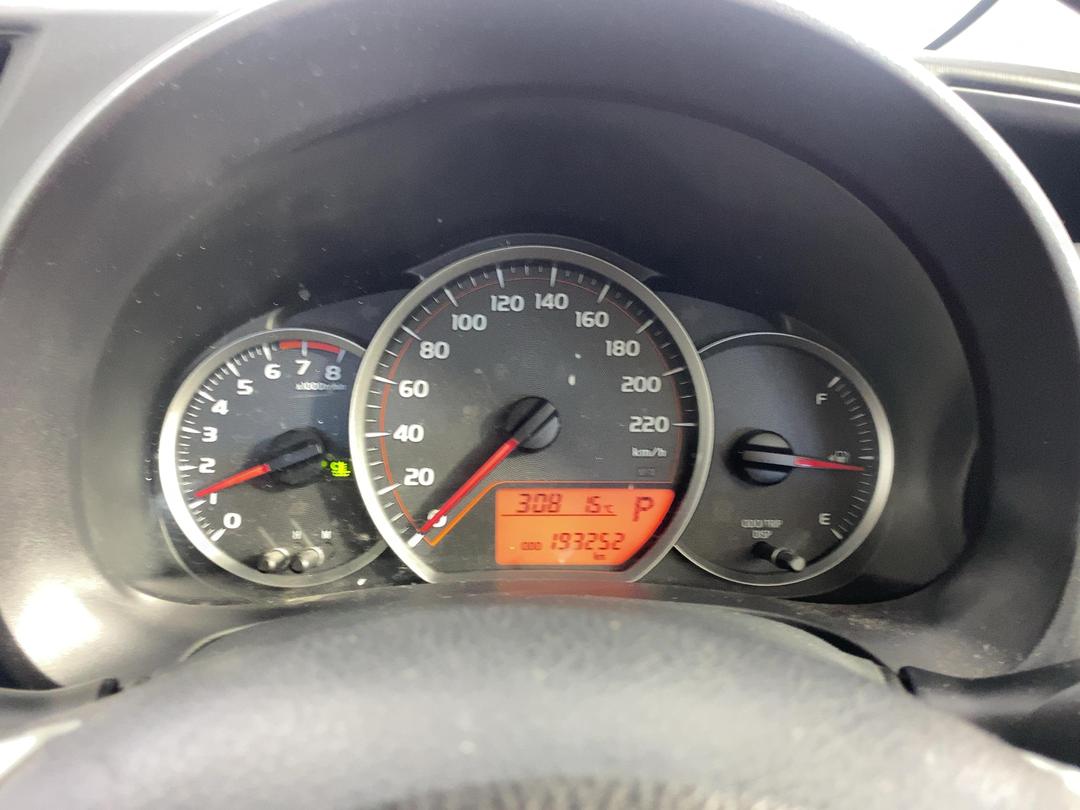 Photo '21' of Toyota Yaris
