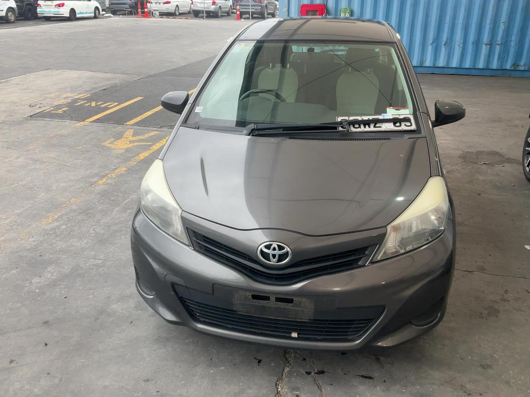 Photo '5' of Toyota Yaris YR Photo '5' of Toyota Yaris YR