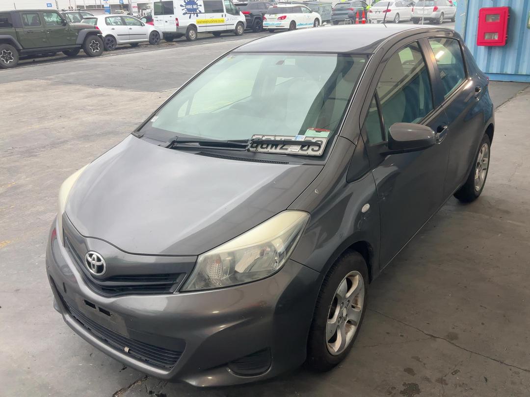 Photo '6' of Toyota Yaris YR Photo '6' of Toyota Yaris YR