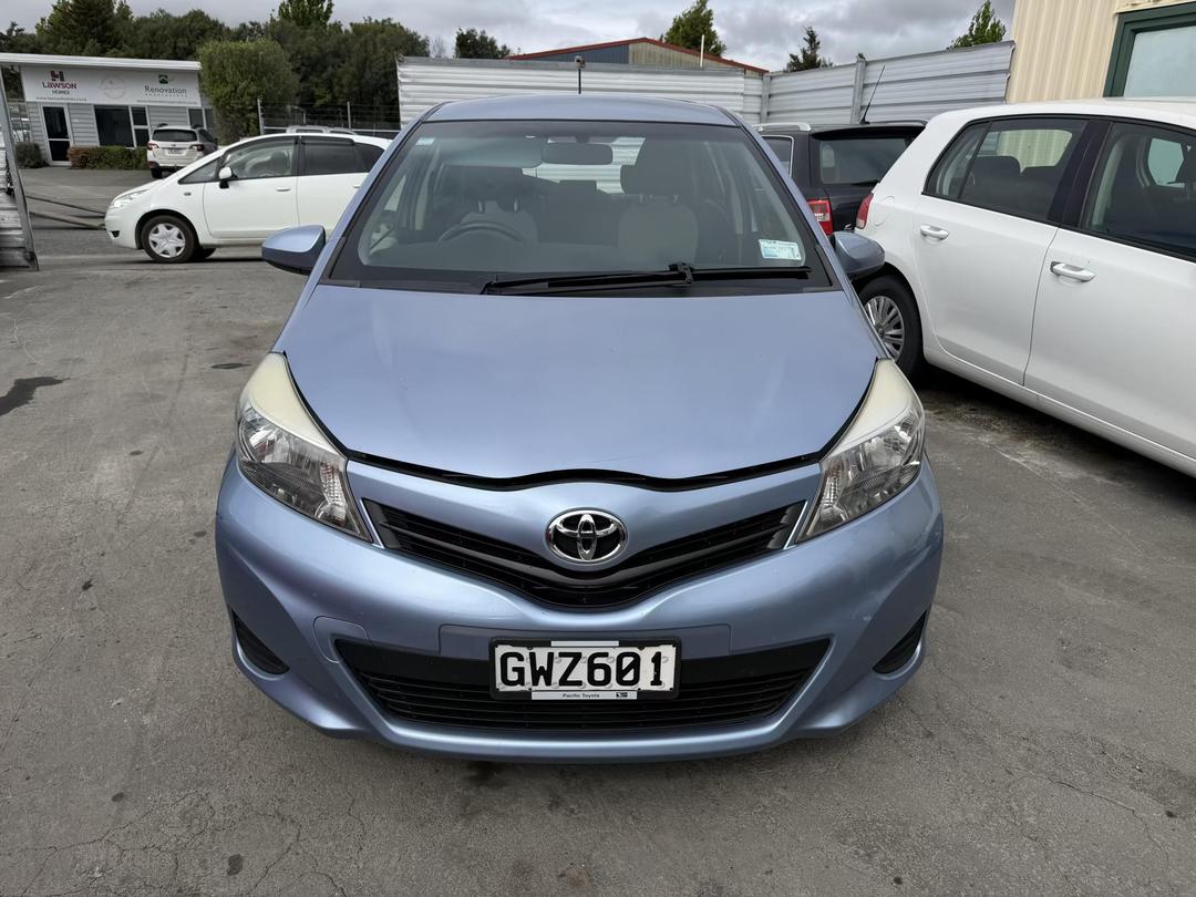 Photo '6' of Toyota Yaris YR Photo '6' of Toyota Yaris YR