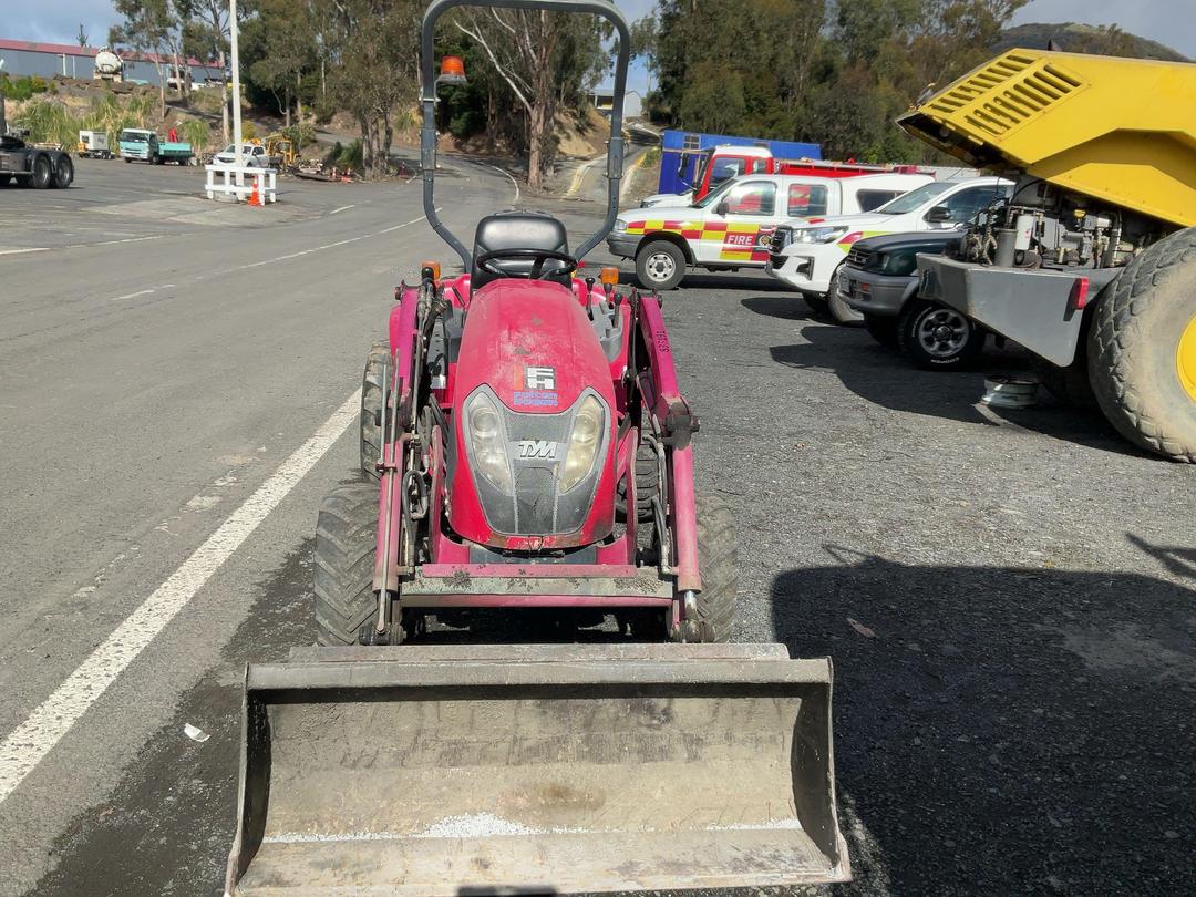 Photo '3' of Tractor TYM T233 Tractor