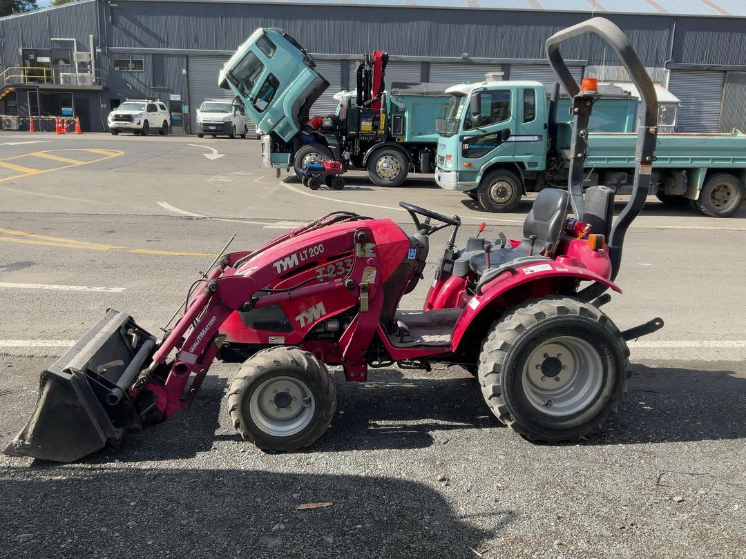 Photo '5' of Tractor TYM T233 Tractor