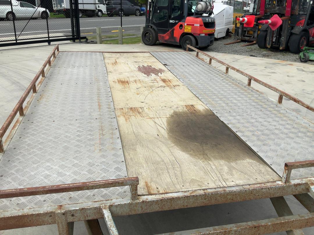 Photo '14' of TRAILER FLAT-DECK Flat Deck - Tandem