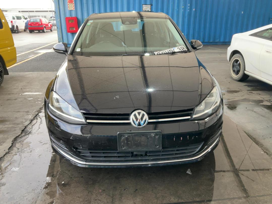 Photo '5' of Volkswagen Golf