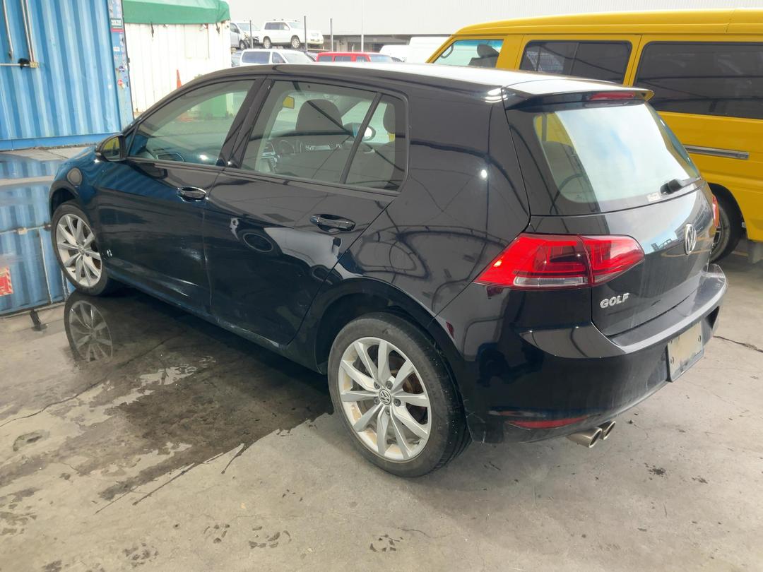 Photo '11' of Volkswagen Golf