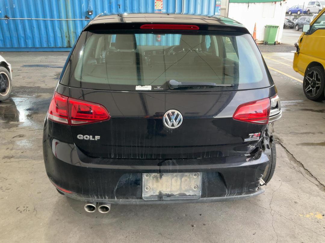 Photo '12' of Volkswagen Golf