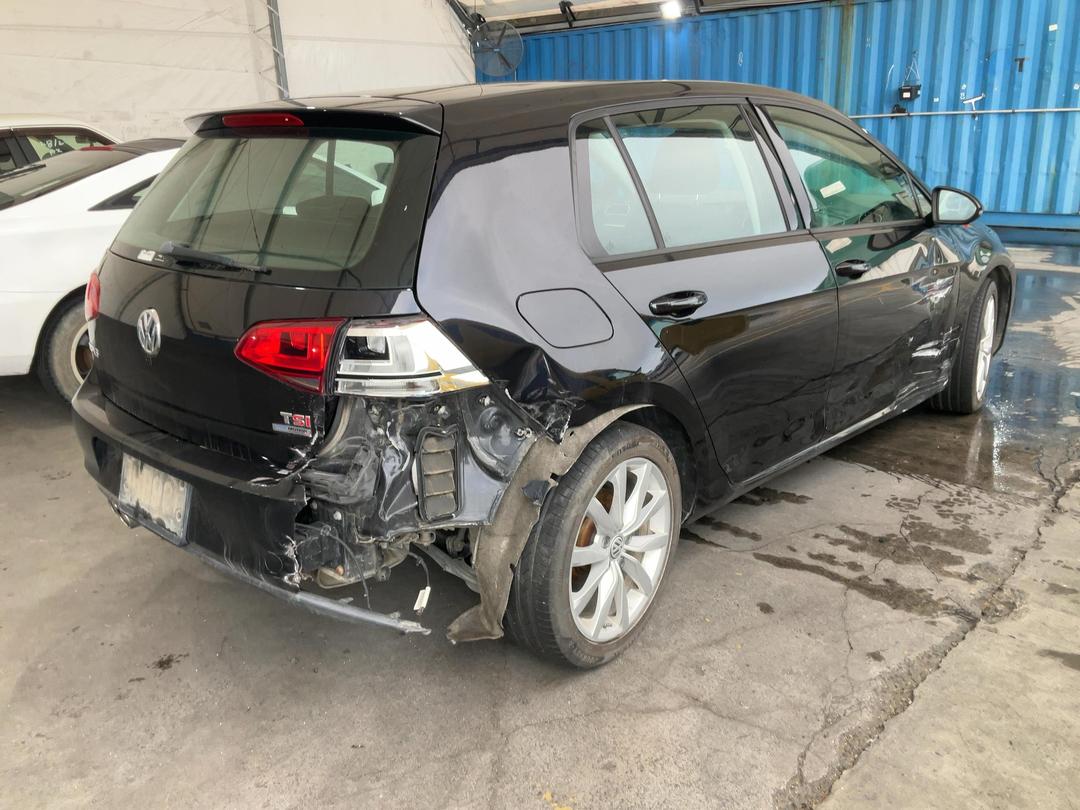 Photo '14' of Volkswagen Golf