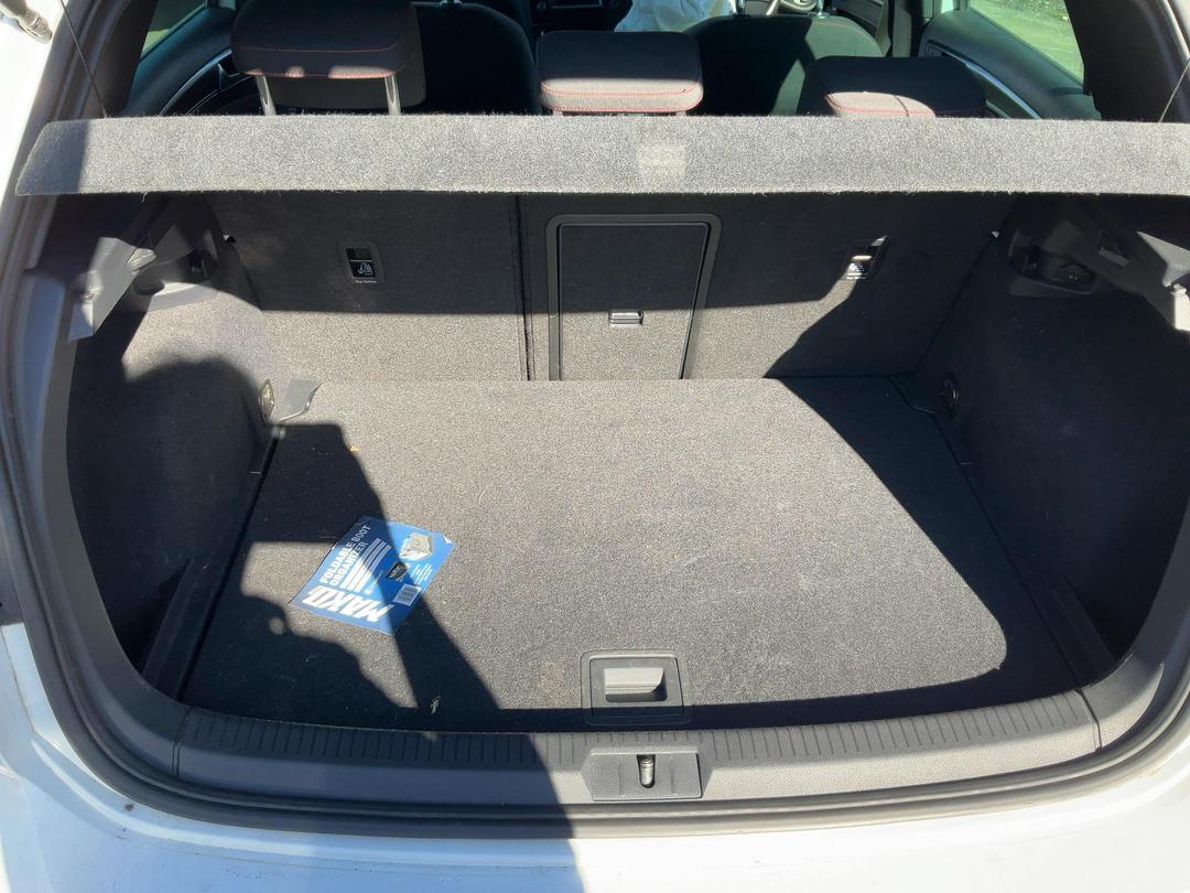 Photo '12' of Volkswagen Golf GTI 162KW