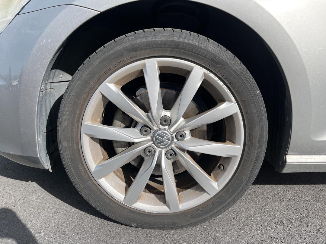 Photo '8' of Volkswagen Golf