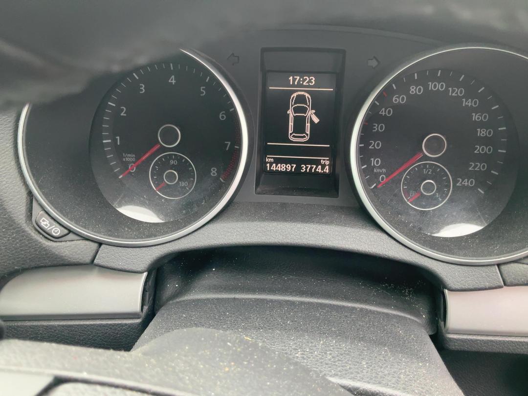 Photo '5' of Volkswagen Golf TSI