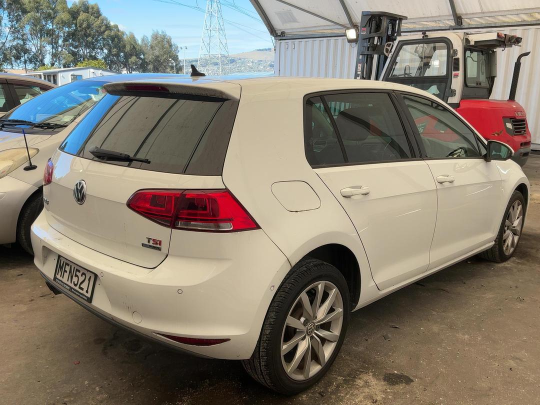 Photo '4' of Volkswagen Golf Photo '4' of Volkswagen Golf
