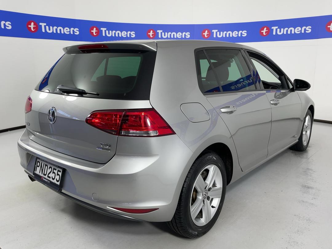 Photo '7' of Volkswagen Golf