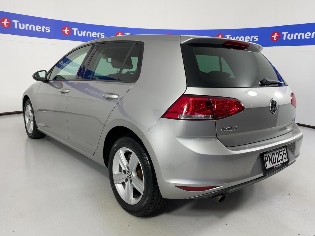 Photo '5' of Volkswagen Golf