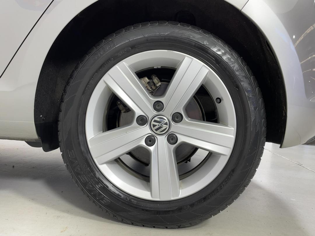 Photo '11' of Volkswagen Golf