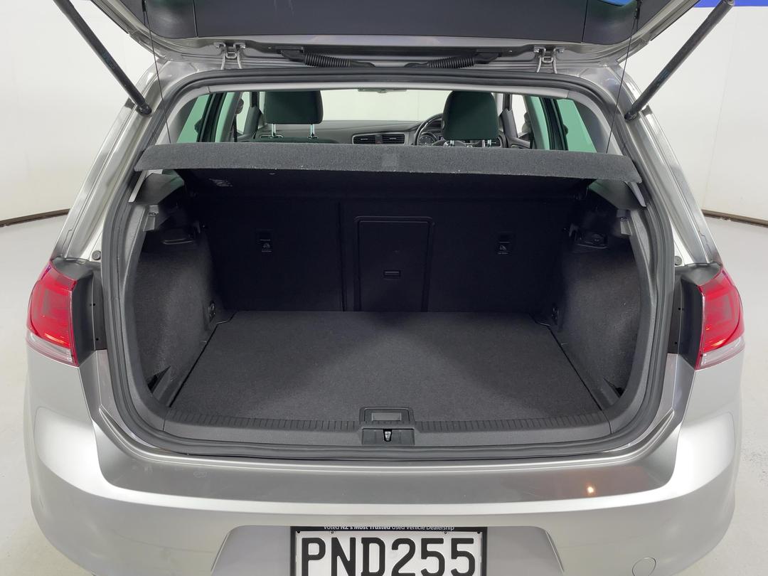 Photo '14' of Volkswagen Golf