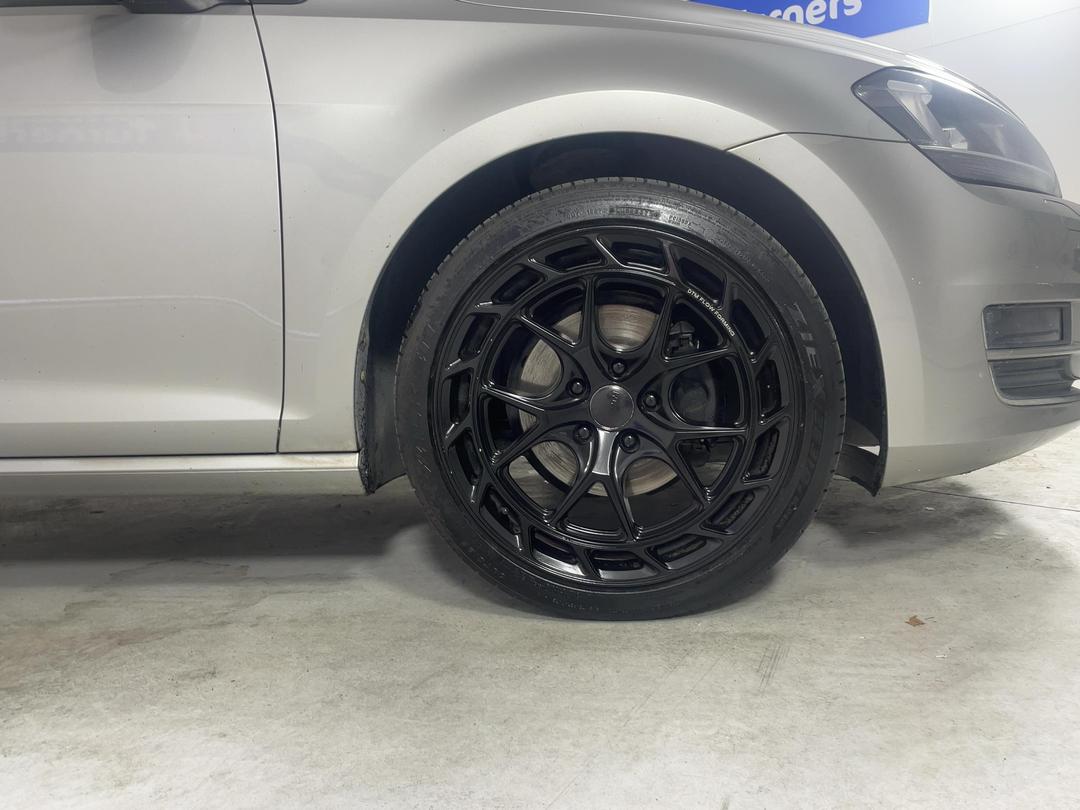 Photo '9' of Volkswagen Golf