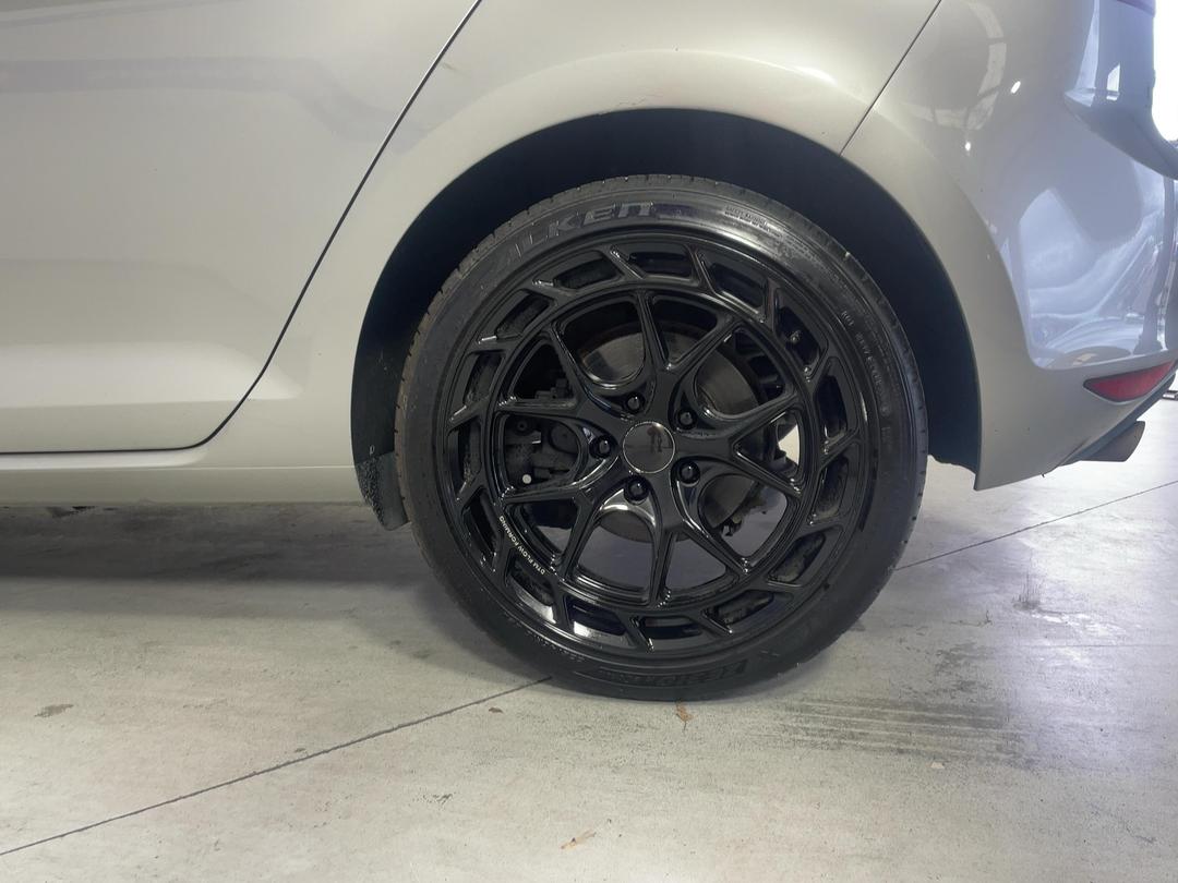 Photo '11' of Volkswagen Golf