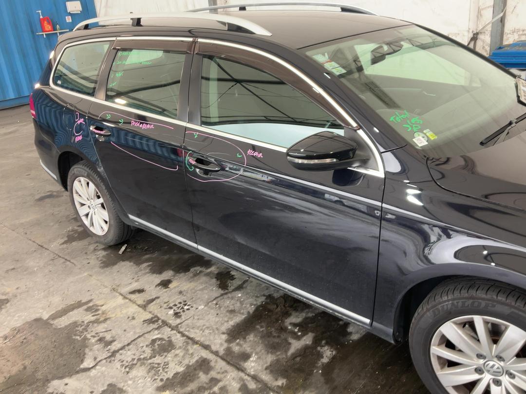 Photo '2' of Volkswagen Passat Variant Photo '2' of Volkswagen Passat Variant