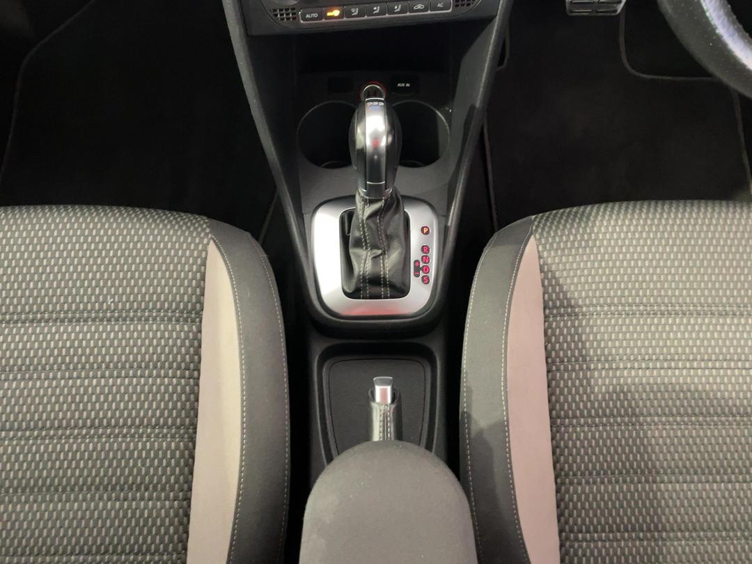 Photo '18' of Volkswagen Polo