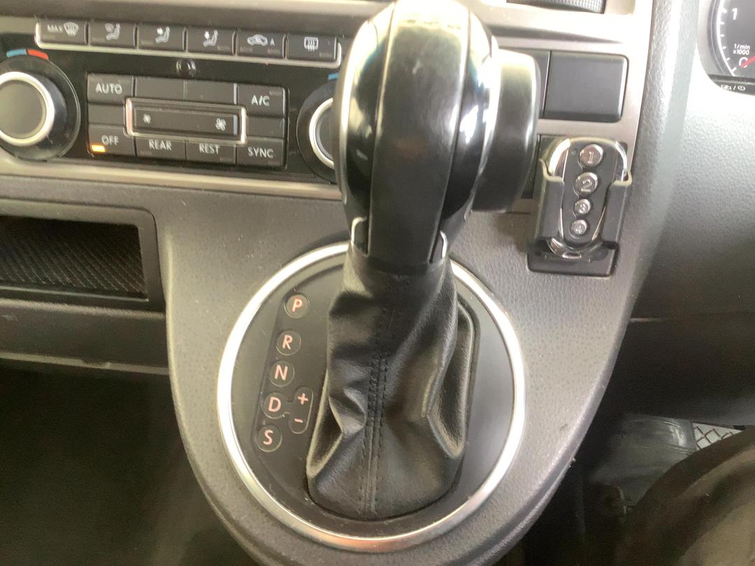 Photo '19' of Volkswagen T5 Multivan SWB