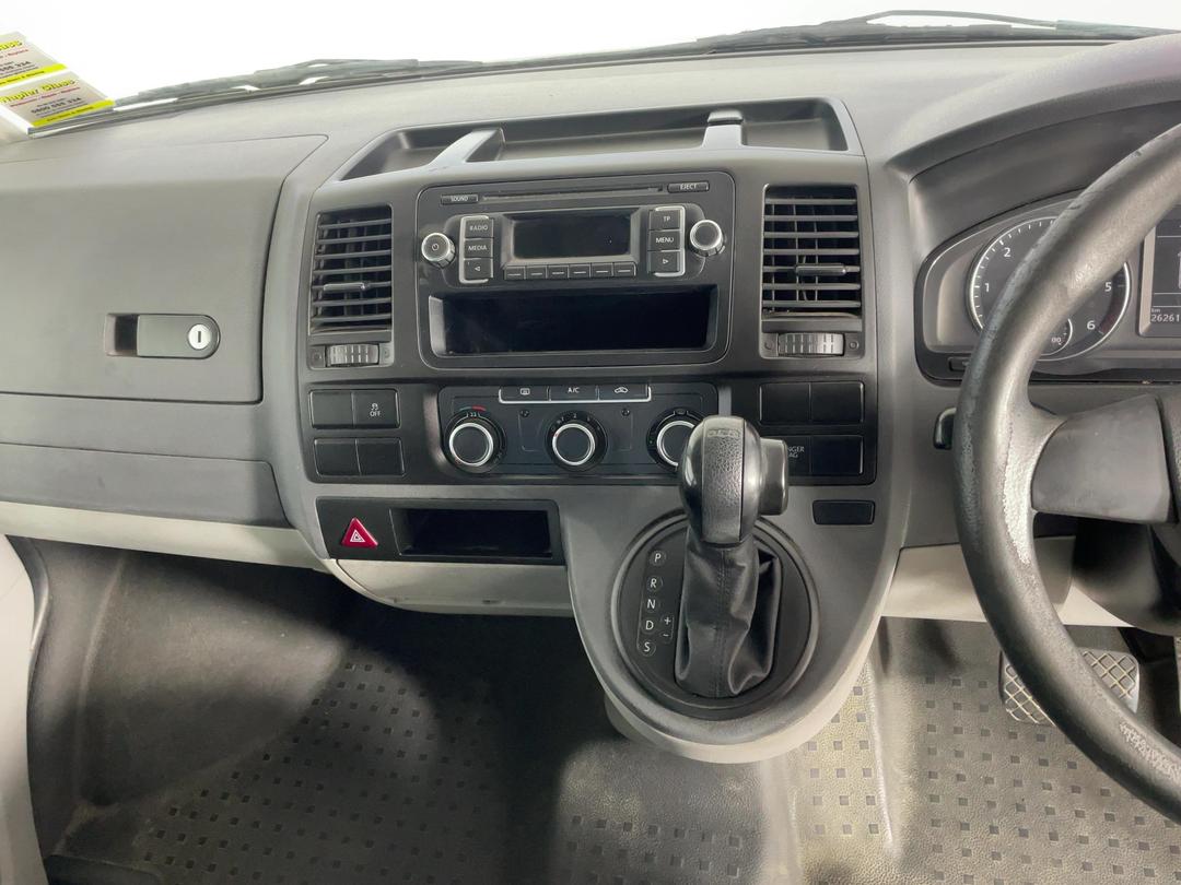 Photo '16' of Volkswagen T5 Transporter SWB