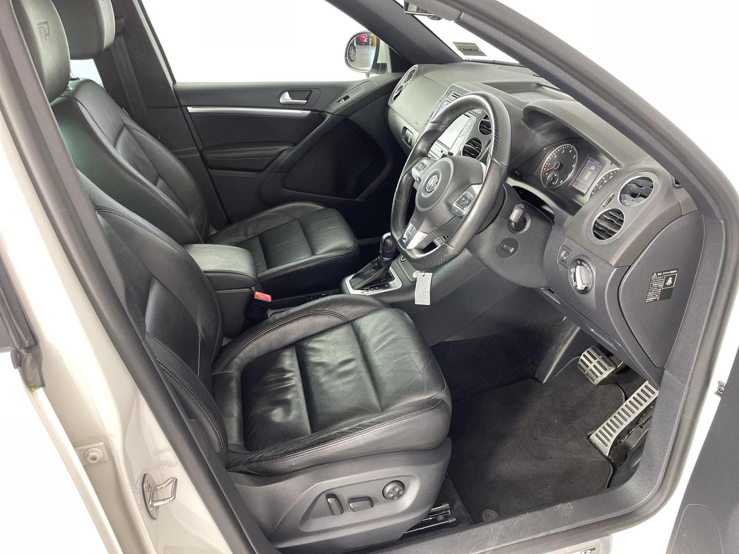 Photo '16' of Volkswagen Tiguan