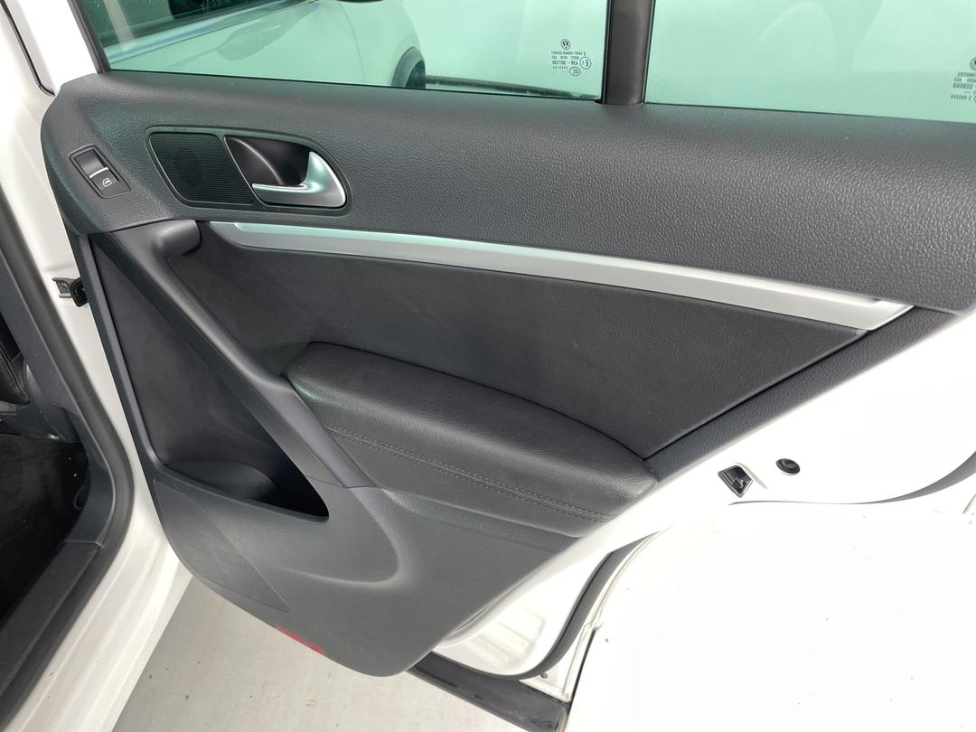 Photo '19' of Volkswagen Tiguan